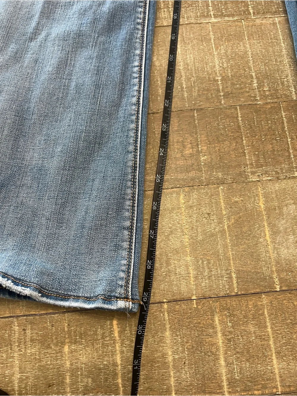 American Eagle Outfitters Light Blue Jeans Size 14